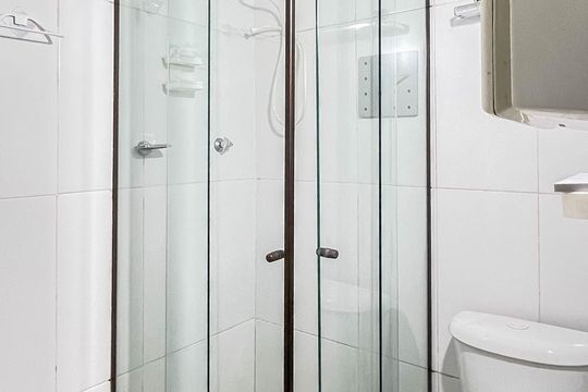 Banheiro de kitnet/studio para alugar com 0 quarto, 40m² em Imperial de São Cristóvão, Rio de Janeiro
