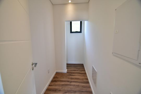Roupeiro de casa de condomínio para alugar com 4 quartos, 310m² em Bosque das Palmeiras, Campinas