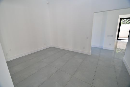 Sala de casa de condomínio para alugar com 4 quartos, 310m² em Bosque das Palmeiras, Campinas