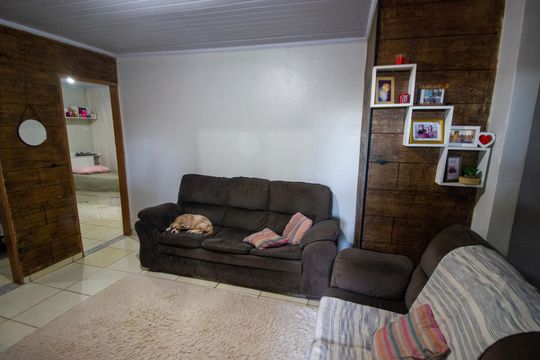 Sala de casa à venda com 6 quartos, 200m² em Qnm 23, Brasília