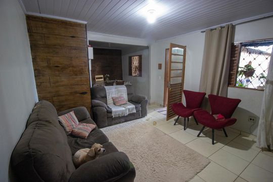 Casa à venda com 6 quartos, 200m² em Qnm 23, Brasília