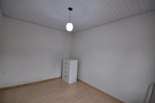 Quarto 2 de casa para alugar com 2 quartos, 90m² em Vila Isolina Mazzei, São Paulo