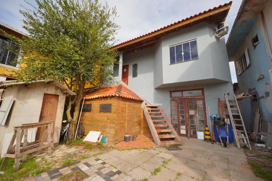 Fachada de casa para alugar com 2 quartos, 50m² em Ingleses do Rio Vermelho, Florianópolis