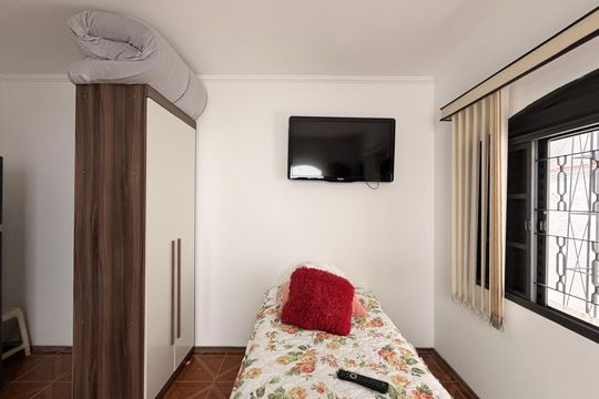Quarto de kitnet/studio para alugar com 1 quarto, 30m² em Vila Sao Paulo, Jundiaí