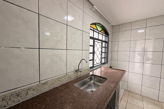 Cozinha de casa para alugar com 2 quartos, 60m² em Vila Sao Paulo, Jundiaí