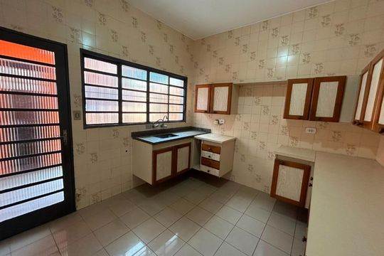 Casa para alugar com 2 quartos, 70m² em Jardim da Gloria, São Paulo