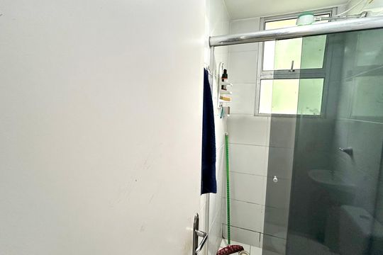 Banheiro de apartamento para alugar com 2 quartos, 45m² em Cidade Parque Brasilia, Guarulhos