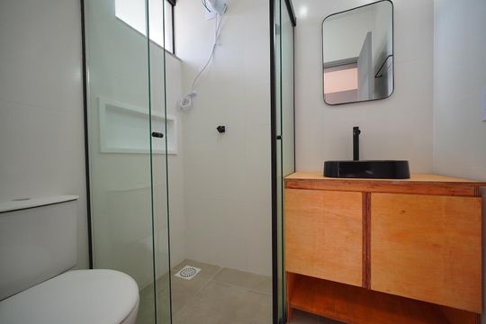 Banheiro de apartamento para alugar com 1 quarto, 22m² em Potecas, São José