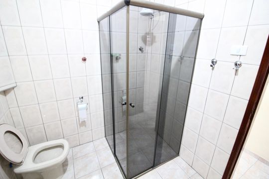 Banheiro 1 de casa à venda com 3 quartos, 92m² em Vila Uniao (zona Leste), São Paulo