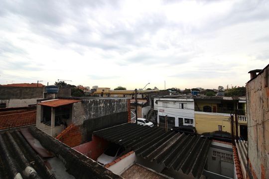 Vista do quintal de casa à venda com 3 quartos, 92m² em Vila Uniao (zona Leste), São Paulo