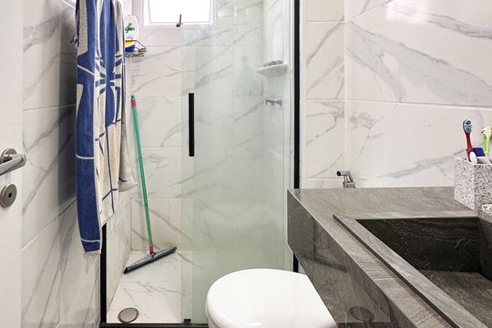 Banheiro Social de apartamento à venda com 2 quartos, 50m² em Santa Terezinha, São Bernardo do Campo