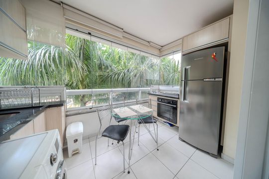 Cozinha de kitnet/studio à venda com 1 quarto, 30m² em Bela Vista, São Paulo