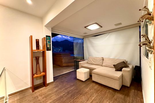 Apartamento à venda com 3 quartos, 176m² em Laranjeiras, Rio de Janeiro