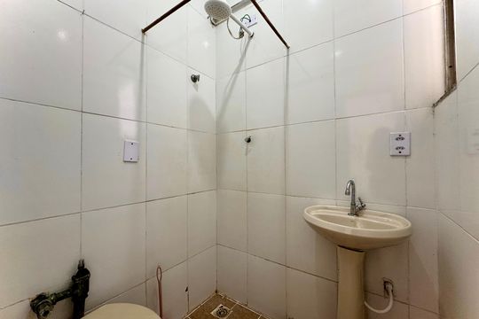 Banheiro de apartamento para alugar com 1 quarto, 23m² em Flamengo, Rio de Janeiro