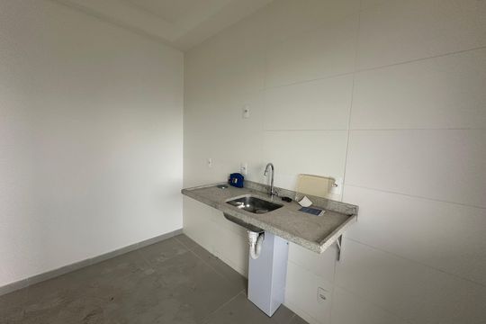 Apartamento à venda com 1 quarto, 52m² em Jardim Tupanci, Barueri