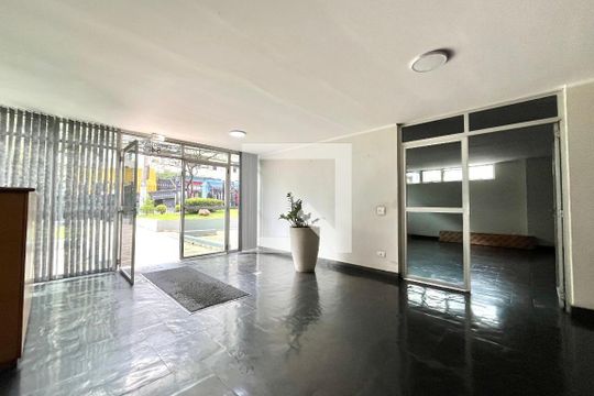 Hall social de apartamento à venda com 1 quarto, 54m² em Vila Guarani, São Paulo