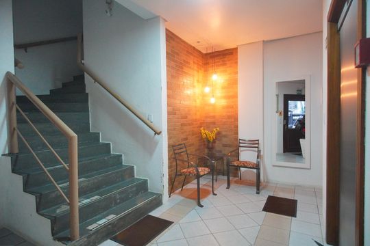 Hall de entrada de apartamento à venda com 2 quartos, 180m² em Centro, São Leopoldo