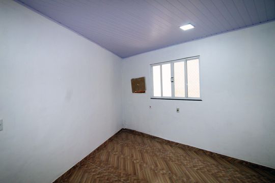 Quarto de casa para alugar com 1 quarto, 40m² em Irajá, Rio de Janeiro