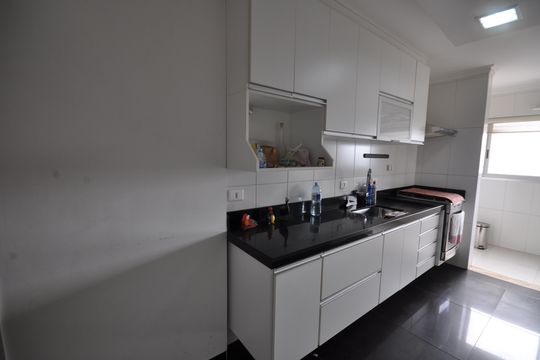 Cozinha de apartamento para alugar com 2 quartos, 66m² em Vila Medeiros, São Paulo