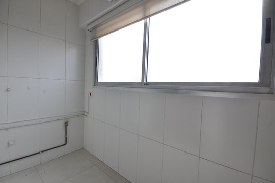 Área de serviço de apartamento para alugar com 2 quartos, 66m² em Vila Medeiros, São Paulo