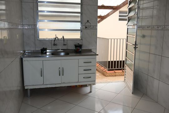 Cozinha de casa para alugar com 1 quarto, 70m² em Vila Industrial, São Paulo