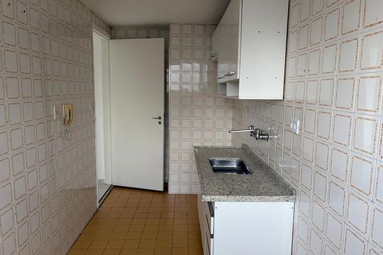 Cozinha de apartamento para alugar com 1 quarto, 40m² em Bela Vista, São Paulo