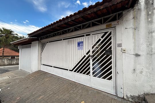 Fachada de casa à venda com 2 quartos, 100m² em Vila da Saúde, São Paulo