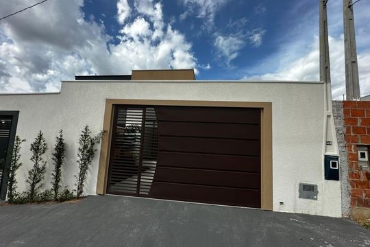 Fachada de casa à venda com 3 quartos, 102m² em Casa Blanca, Indaiatuba