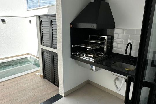 Área externa de casa à venda com 3 quartos, 102m² em Casa Blanca, Indaiatuba