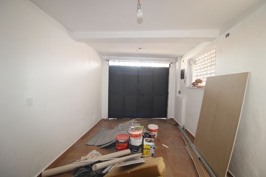 Garagem de casa à venda com 2 quartos, 160m² em Casa Verde, São Paulo