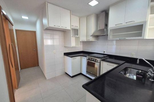 Cozinha de apartamento à venda com 3 quartos, 111m² em Jardim das Samambaias, Jundiaí