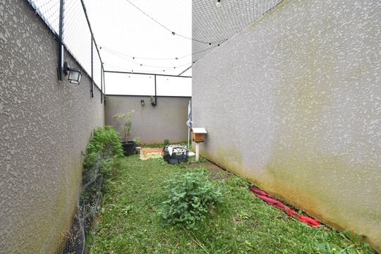 Área externa de casa de condomínio à venda com 3 quartos, 110m² em Cachoeira, Curitiba