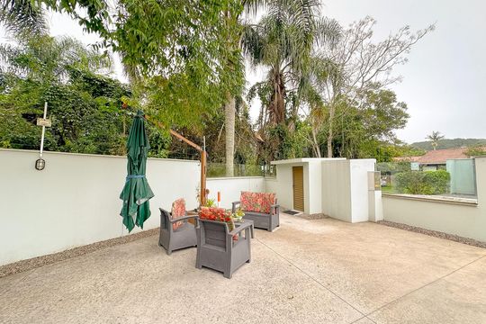 Área comum de kitnet/studio para alugar com 1 quarto, 25m² em Canasvieiras, Florianópolis