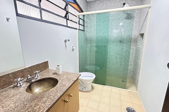 Casa à venda com 2 quartos, 250m² em Jardim das Flores, São Paulo