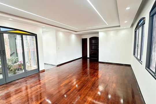 Casa à venda com 2 quartos, 250m² em Jardim das Flores, São Paulo
