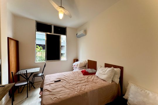 Quarto de apartamento para alugar com 2 quartos, 70m² em Glória, Rio de Janeiro
