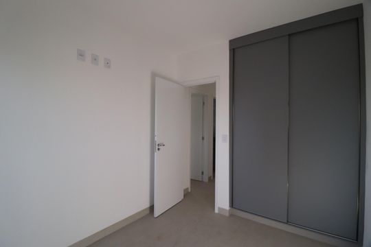 Quarto 2 - Suíte de apartamento para alugar com 2 quartos, 58m² em Santa Mônica, Uberlândia
