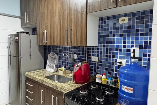 Cozinha de apartamento à venda com 3 quartos, 69m² em Jardim Santo André, Santo André