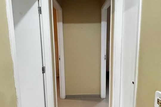 Corredor de apartamento à venda com 3 quartos, 69m² em Jardim Santo André, Santo André