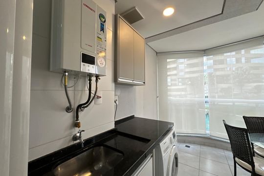 Área de Serviço de apartamento para alugar com 1 quarto, 55m² em Empresarial 18 do Forte, Barueri