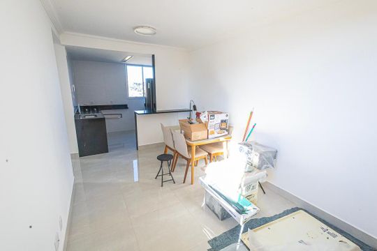 Apartamento à venda com 2 quartos, 53m² em Santa Rosa, Belo Horizonte
