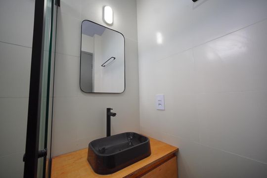 Banheiro de apartamento para alugar com 1 quarto, 22m² em Areias, São José