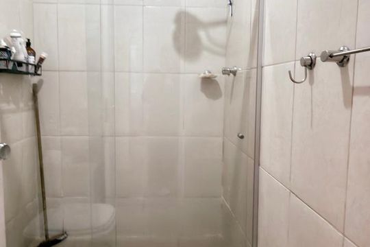 Casa à venda com 2 quartos, 300m² em Sagrada Família, Belo Horizonte
