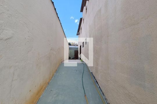 Área externa de casa à venda com 3 quartos, 300m² em Vila Joana, Jundiaí