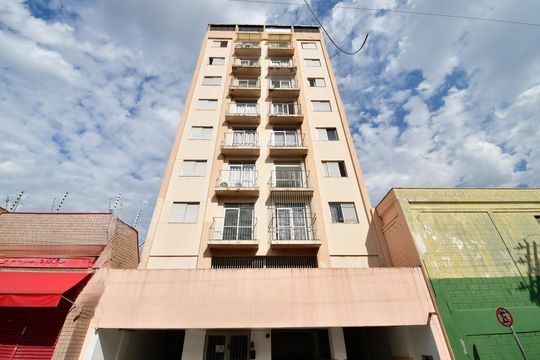 Fachada do Prédio de apartamento para alugar com 1 quarto, 41m² em Centro, Campinas