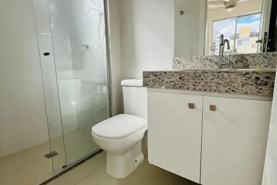 Banheiro de apartamento para alugar com 3 quartos, 85m² em Planalto, Belo Horizonte