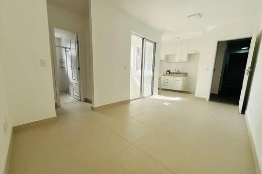 Sala de apartamento para alugar com 3 quartos, 85m² em Planalto, Belo Horizonte