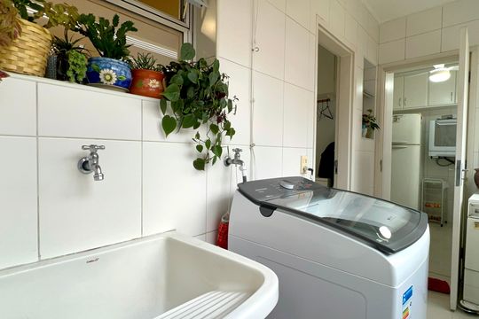 Área de Serviço de apartamento à venda com 3 quartos, 118m² em Pinheiros, São Paulo