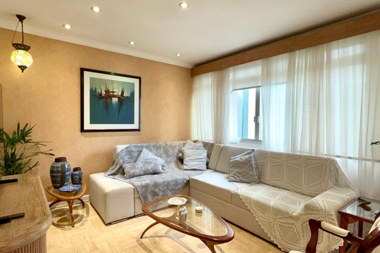 Sala de TV de apartamento à venda com 3 quartos, 118m² em Pinheiros, São Paulo