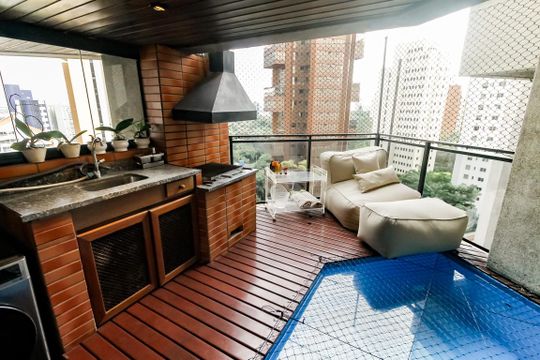 Varanda - churrasqueira de apartamento para alugar com 1 quarto, 78m² em Morumbi, São Paulo